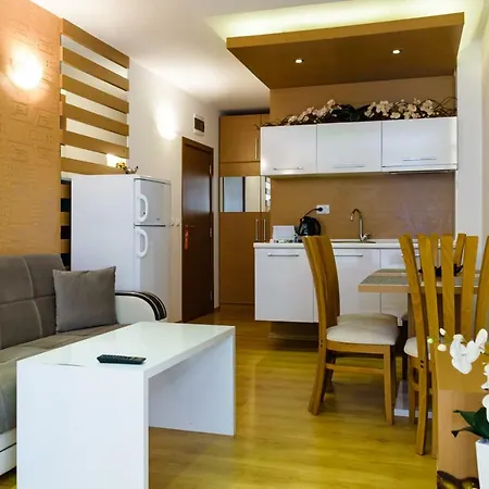 Apartment Sweet Homes *